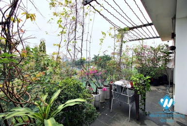 Spacious one bedroom apartment for rent on Tay Ho street